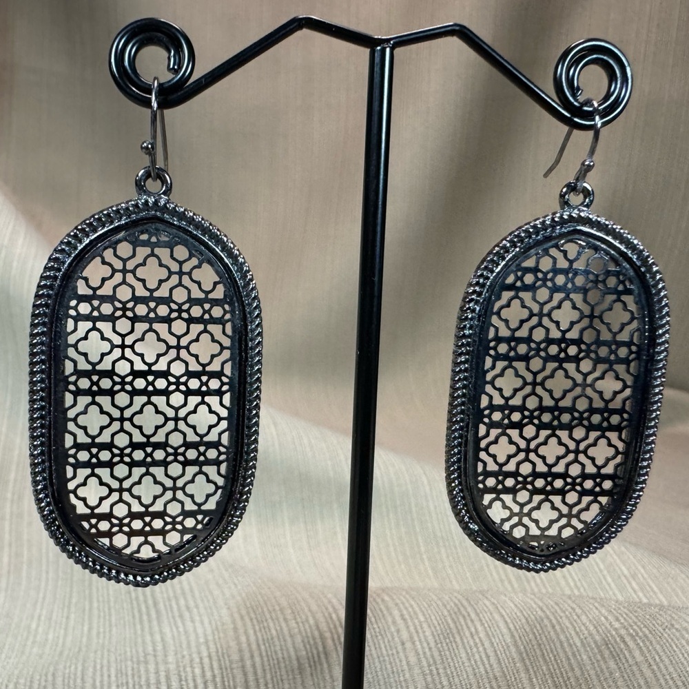 Black Filigree Oval Earrings